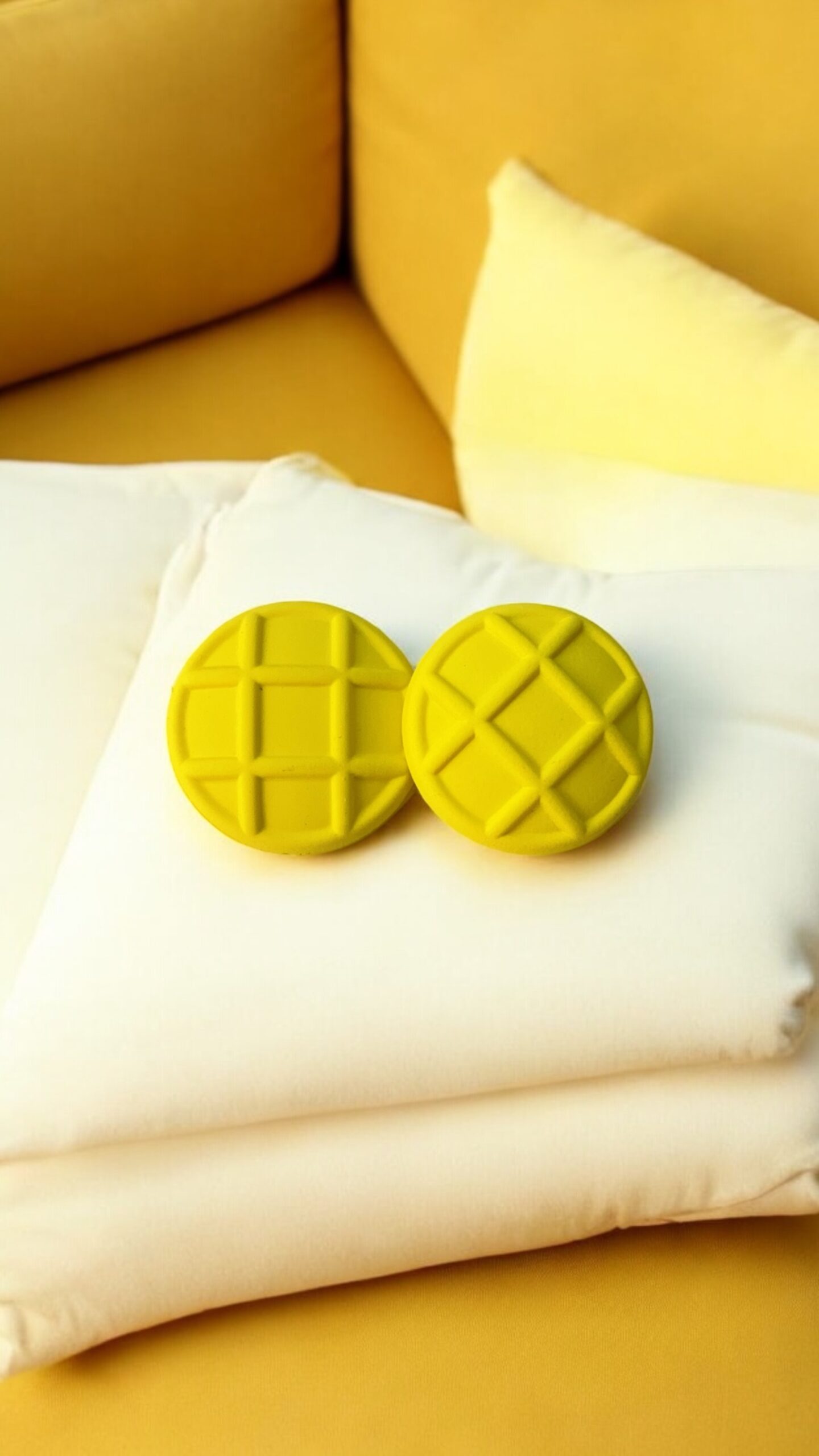 Orecchini Multicolor A Gomma Bottone Rotondo Chic Mode Germogli