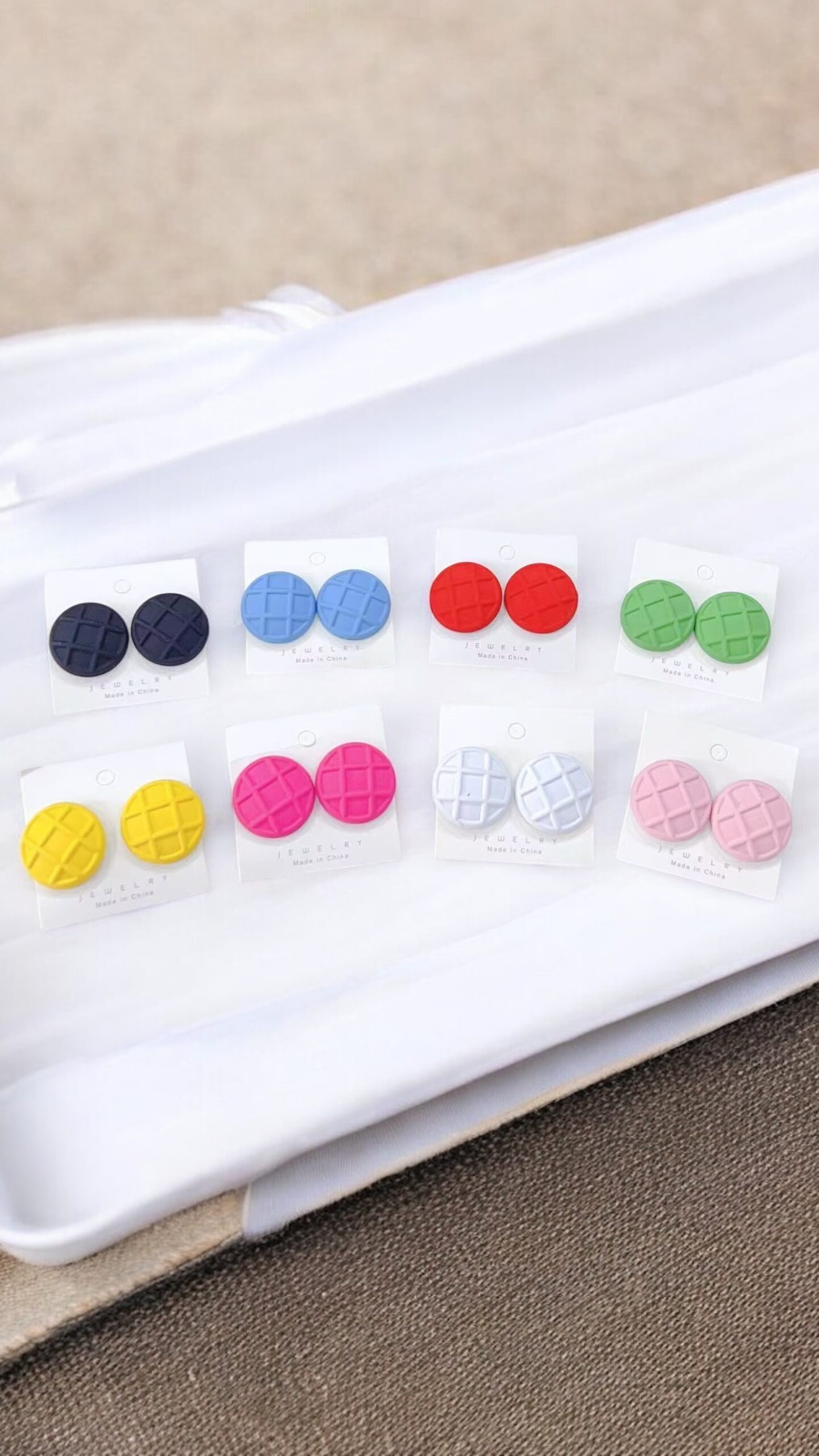 Orecchini Multicolor A Gomma Bottone Rotondo Chic Mode Germogli