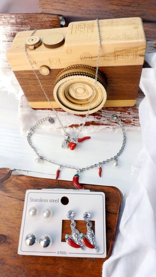 Set Trendy Collana, Bracciale e Set 3 Orecchini con Corni Portafortuna